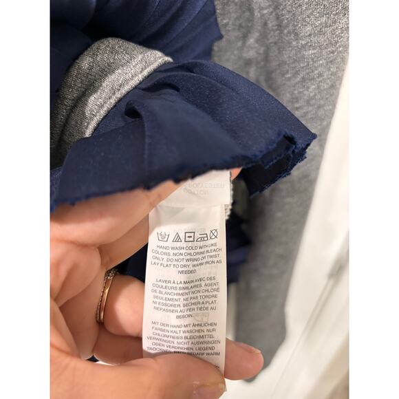 J.Crew Heather Grey Sweater with Navy Ruffled Trim Size Medium - Picture 9 of 9